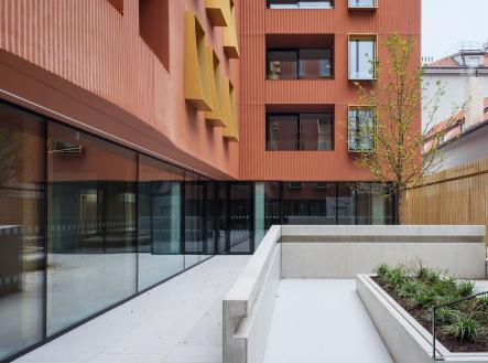 Pronájem obchodní prostor, 150 m²