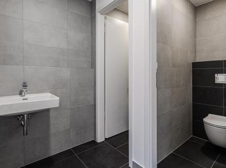 Pronájem kanceláře, 87 m²