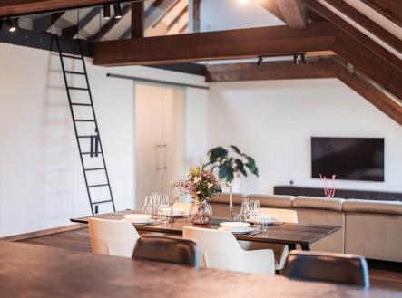 Pronájem bytu, 5+kk, 335 m²