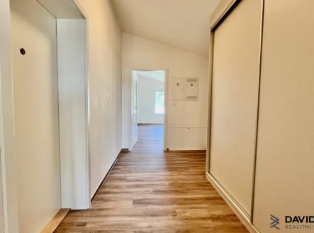 Pronájem bytu, 2+kk, 70 m²