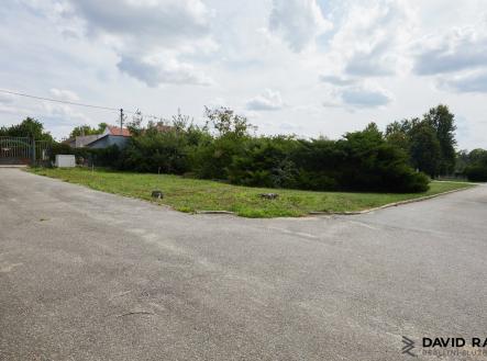 Prodej pozemku pro komerční výstavbu, 1 011 m²