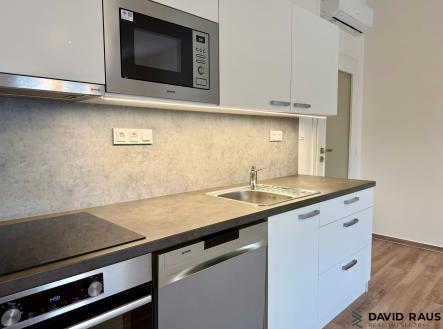 Pronájem bytu, 2+kk, 70 m²