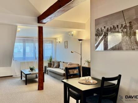 Pronájem bytu, 1+kk, 61 m²