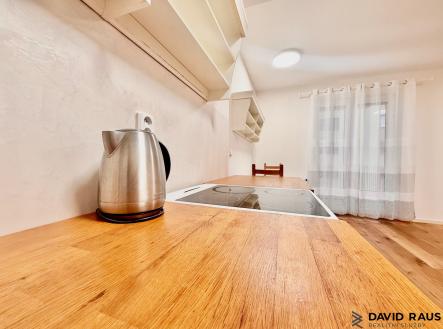 Pronájem bytu, 1+kk, 34 m²