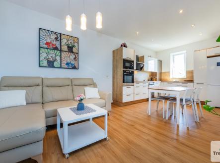 Prodej bytu, 3+kk, 77 m²