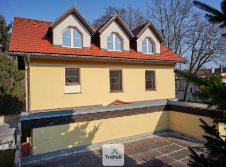 Pronájem domu/vily, 215 m²