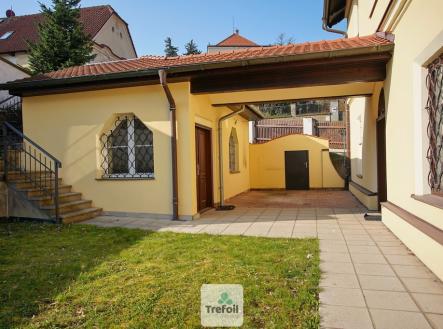 Pronájem domu/vily, 215 m²