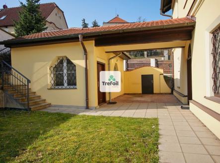 Pronájem domu/vily, 215 m²