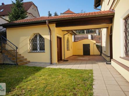 Pronájem domu/vily, 215 m²