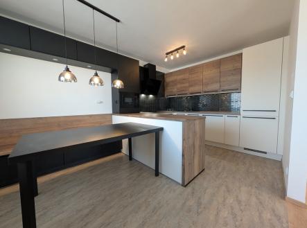 Pronájem bytu, 3+kk, 101 m²