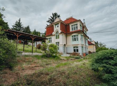 Prodej - dům/vila, 496 m²