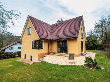 Prodej - dům/vila, 304 m²