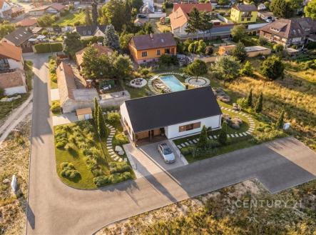 Prodej pozemku pro bydlení, 1 069 m²