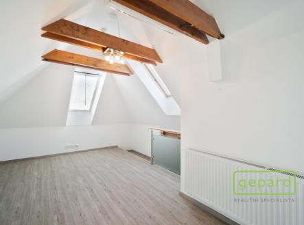 Pronájem bytu, 2+kk, 79 m²