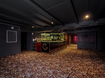 Pronájem obchodní prostor, 527 m²