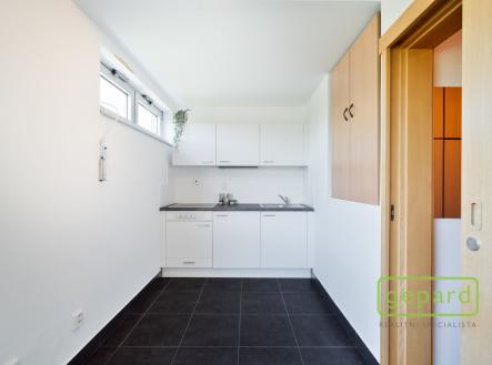 Pronájem bytu, 1+kk, 28 m²