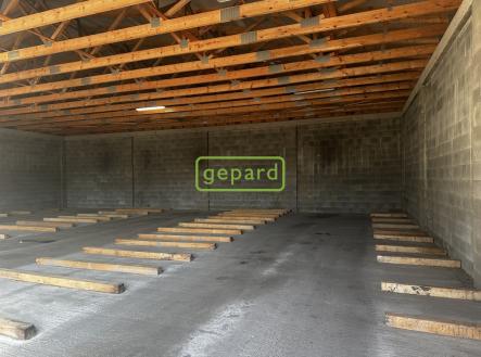 Pronájem skladovací prostor, 275 m²