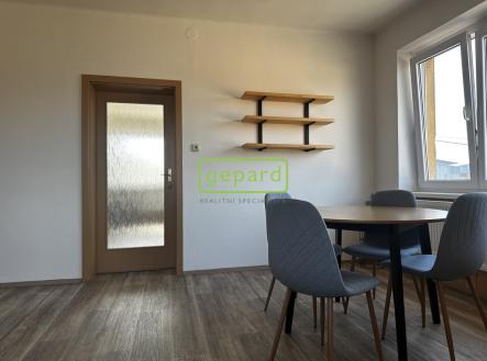 Pronájem bytu, 3+kk, 77 m²