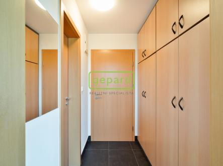 Pronájem bytu, 1+kk, 28 m²