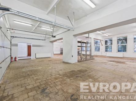 Prodej nájemního domu, 554 m²