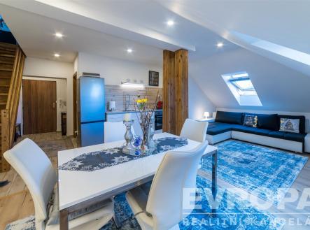 Pronájem bytu, 2+kk, 60 m²