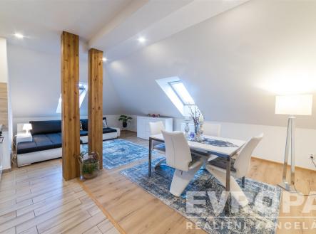 Pronájem bytu, 2+kk, 60 m²