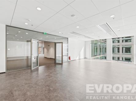 Pronájem kanceláře, 670 m²