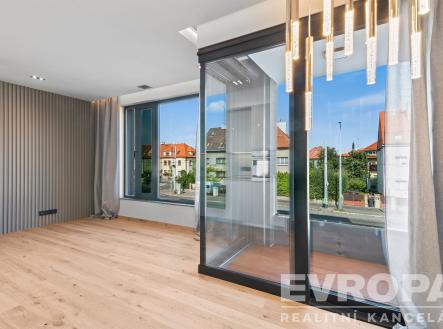 Pronájem bytu, 1+kk, 35 m²