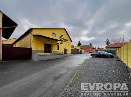 Pronájem skladovací prostor, 524 m²