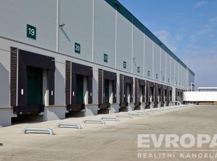 Pronájem skladovací prostor, 20 940 m²