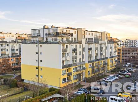 Pronájem bytu, 2+kk, 80 m²