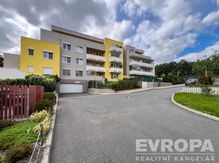 Pronájem bytu, 1+kk, 38 m²
