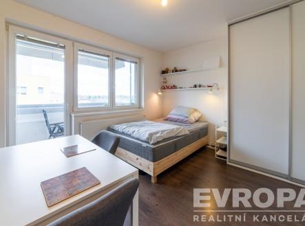 Pronájem bytu, 1+kk, 38 m²