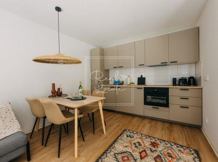 Pronájem bytu, 1+kk, 33 m²