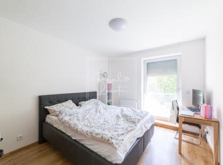 Pronájem bytu, 3+kk, 80 m²