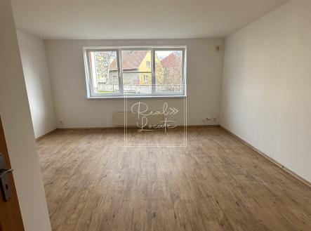 Pronájem bytu, 1+kk, 37 m²