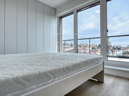 Pronájem bytu, 2+kk, 63 m²