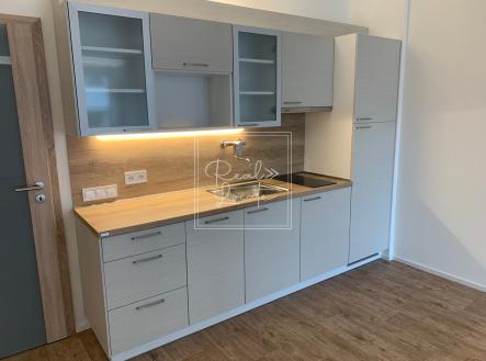 Pronájem bytu, 1+kk, 37 m²