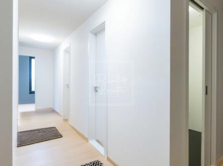 Pronájem bytu, 3+kk, 82 m²