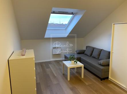 Pronájem bytu, 2+kk, 36 m²