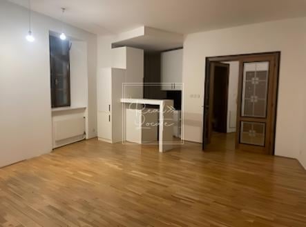 Pronájem bytu, 2+kk, 82 m²