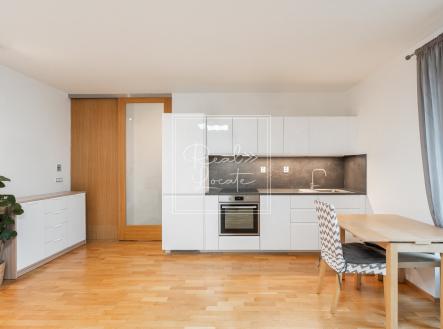 Pronájem bytu, 1+kk, 44 m²