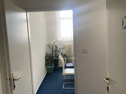 Pronájem kanceláře, 53 m²