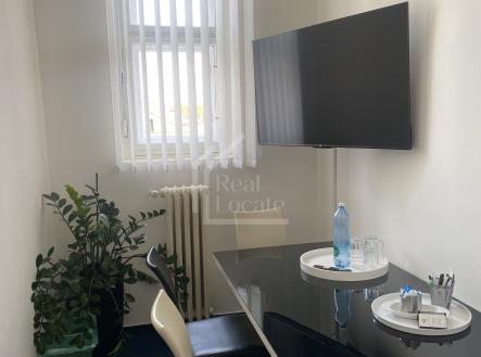 Pronájem kanceláře, 53 m²
