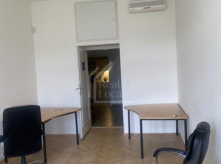 Pronájem kanceláře, 30 m²