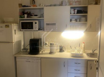 Pronájem kanceláře, 30 m²