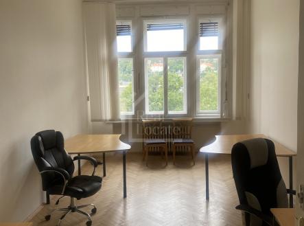 Pronájem kanceláře, 30 m²