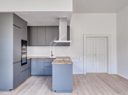 Pronájem bytu, 3+kk, 70 m²