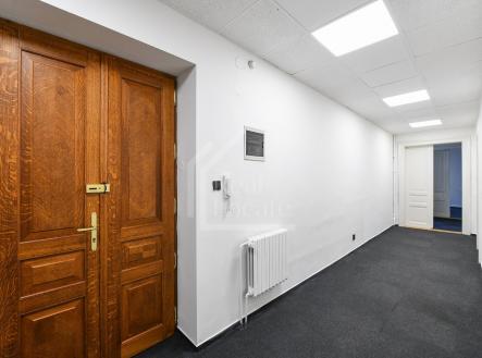 Pronájem kanceláře, 110 m²