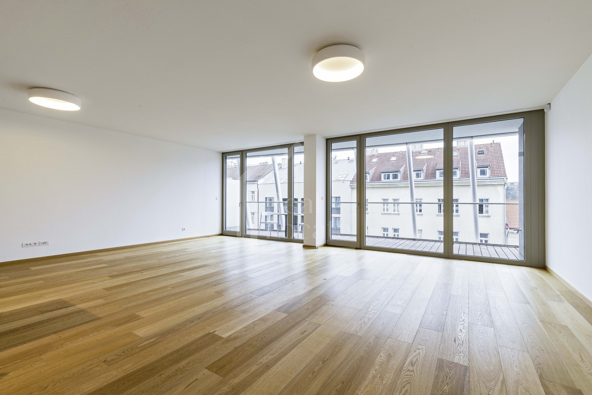 Pronájem luxusního bytu 4+kk, 178 m² s terasami, wellness a garáží – exkluzivní rezidenční bydlení v